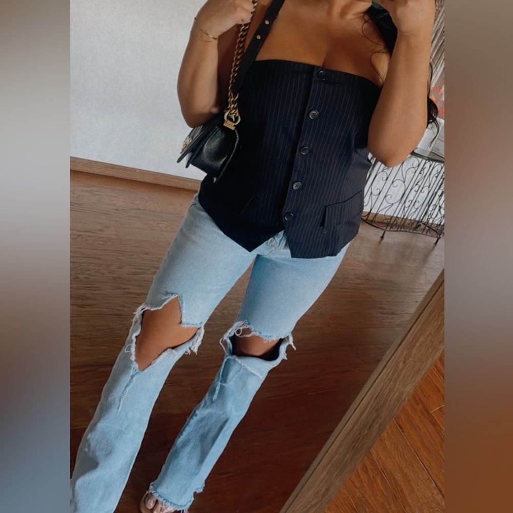 Pin striped blazer strapless top - Picture 4 of 4